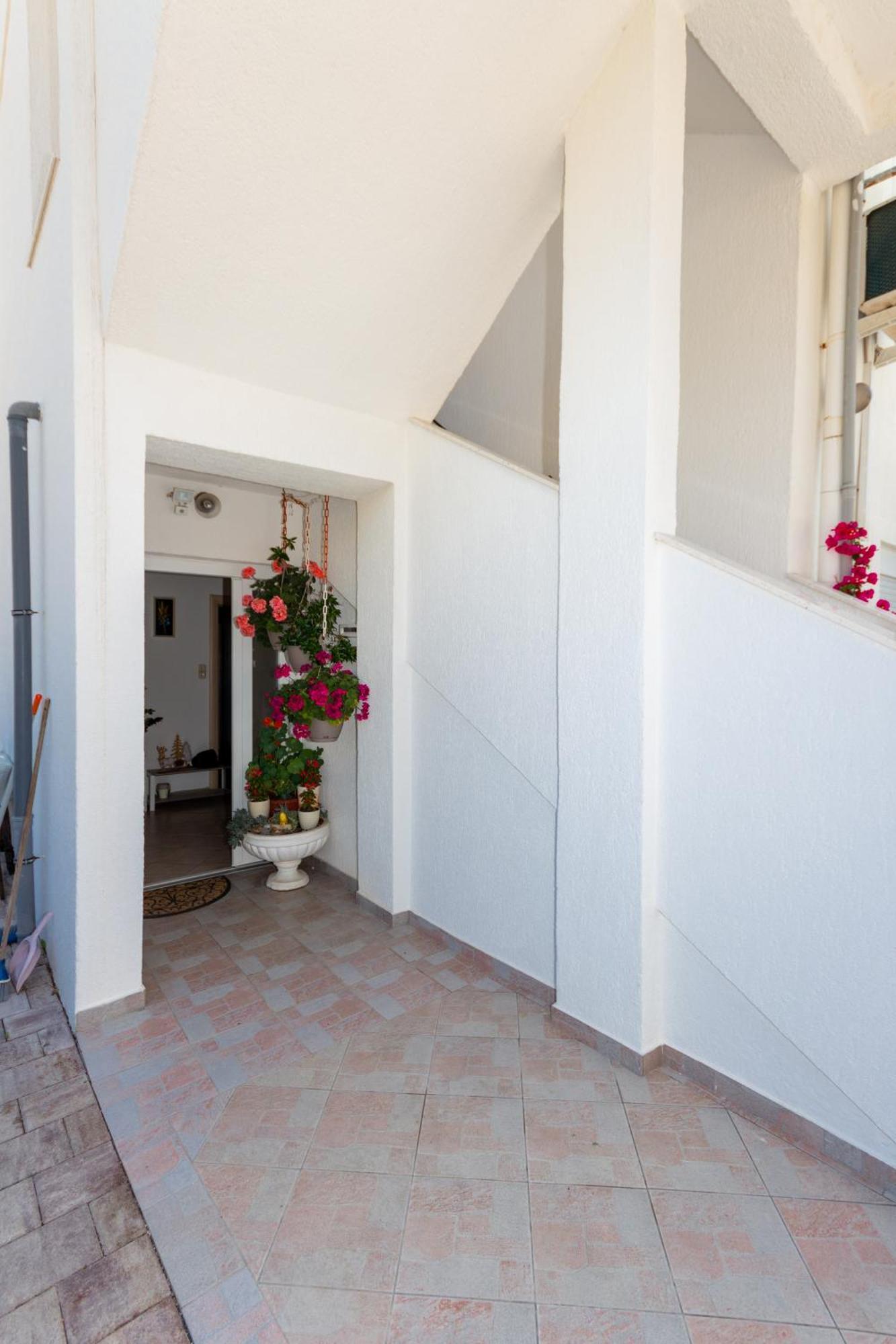 Apartmani Filip Đảo Pag Ngoại thất bức ảnh